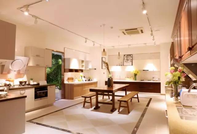杏盛集团整装品牌：杏居易——深圳旗舰店展厅