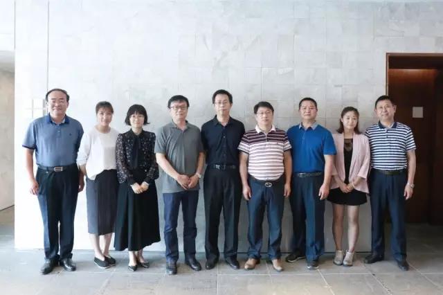 杏盛集团领导与中国建筑装饰协会调研组合照