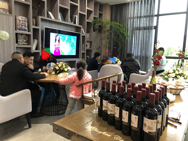 http://njhuacai.com/_xystcdn_/uploadfiles/image/20181212/ea706d63c7f48d362fb892825c0aca01.jpg